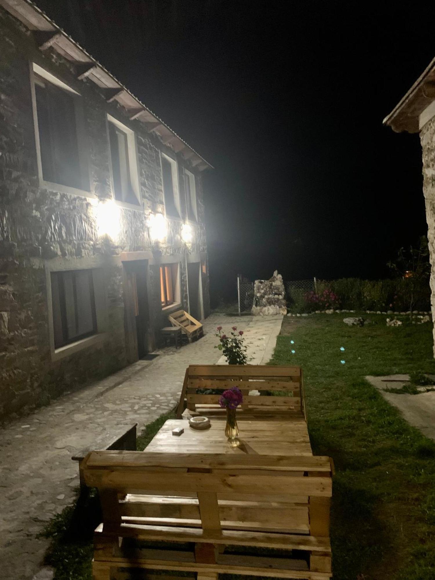 River Side Svaneti メスティア エクステリア 写真